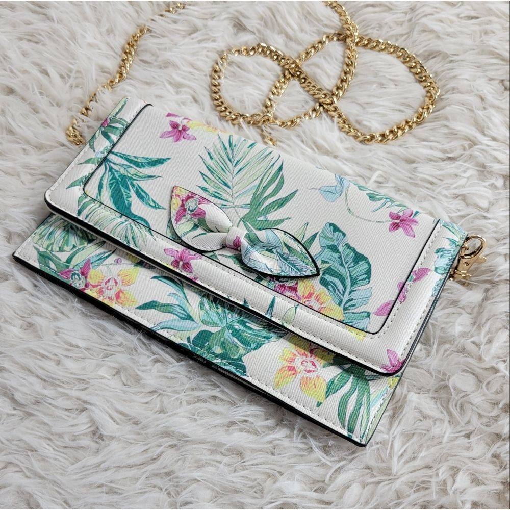 NWOT Call it Spring Clutch Crossbody